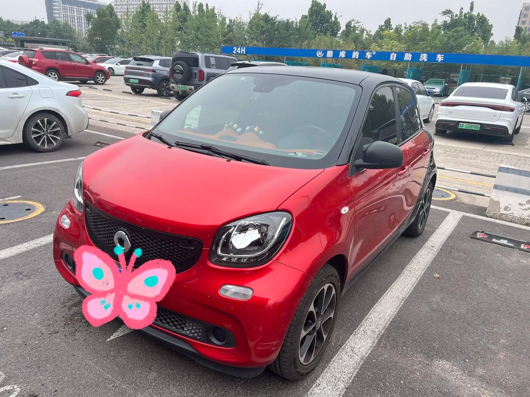 奔驰小精灵smart报价二手车(奔驰小精灵敞篷多少钱)