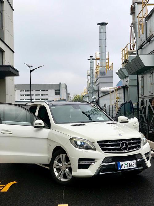 【ml350奔驰价格及图片,ml350cdi奔驰最新报价】