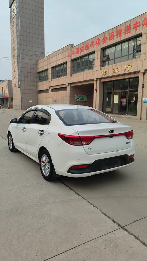 【2018款起亚k2自动挡多少钱,起亚k22012款自动挡14】